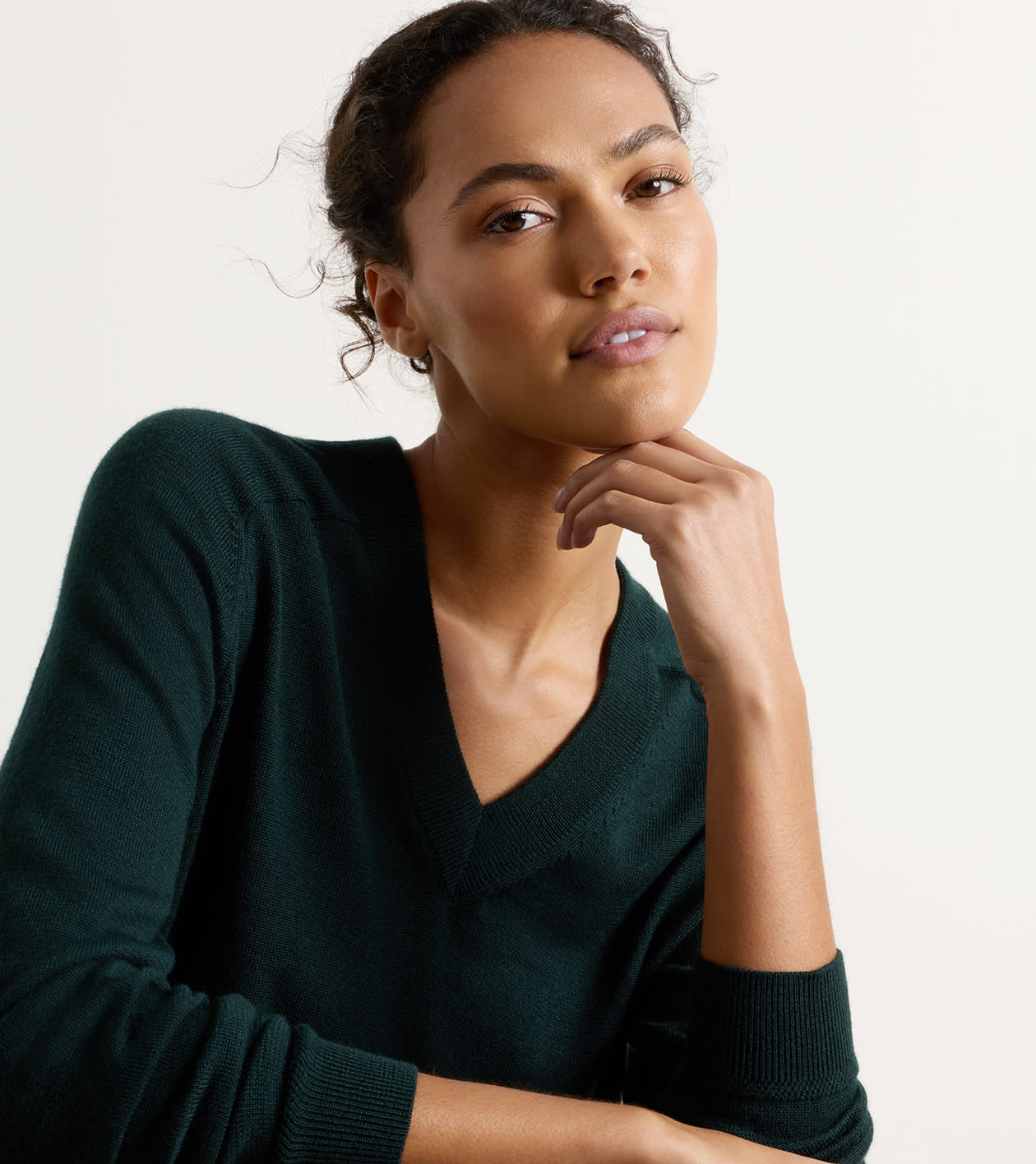 Solarspun Sport Merino V-Neck Sweater in PINE BROOK - Alternate Image 4