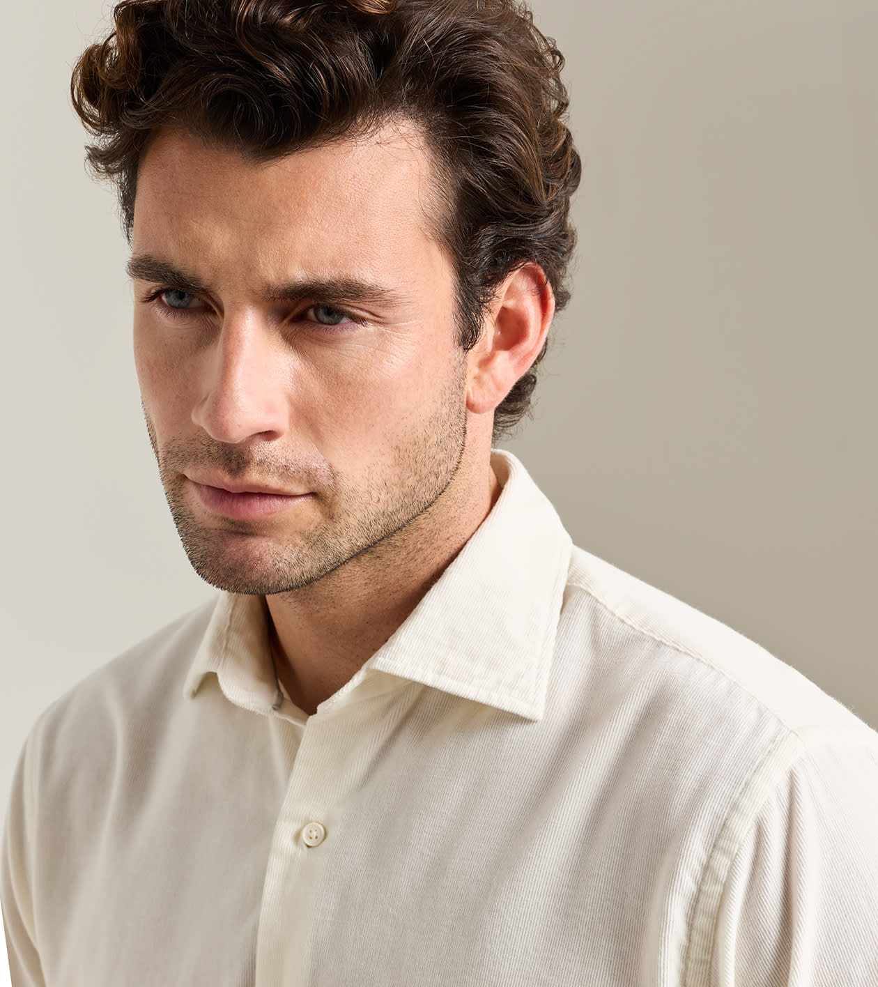 Aspen Cotton Cashmere Corduroy Sport Shirt in Winter Ivory - Alternate Image 3