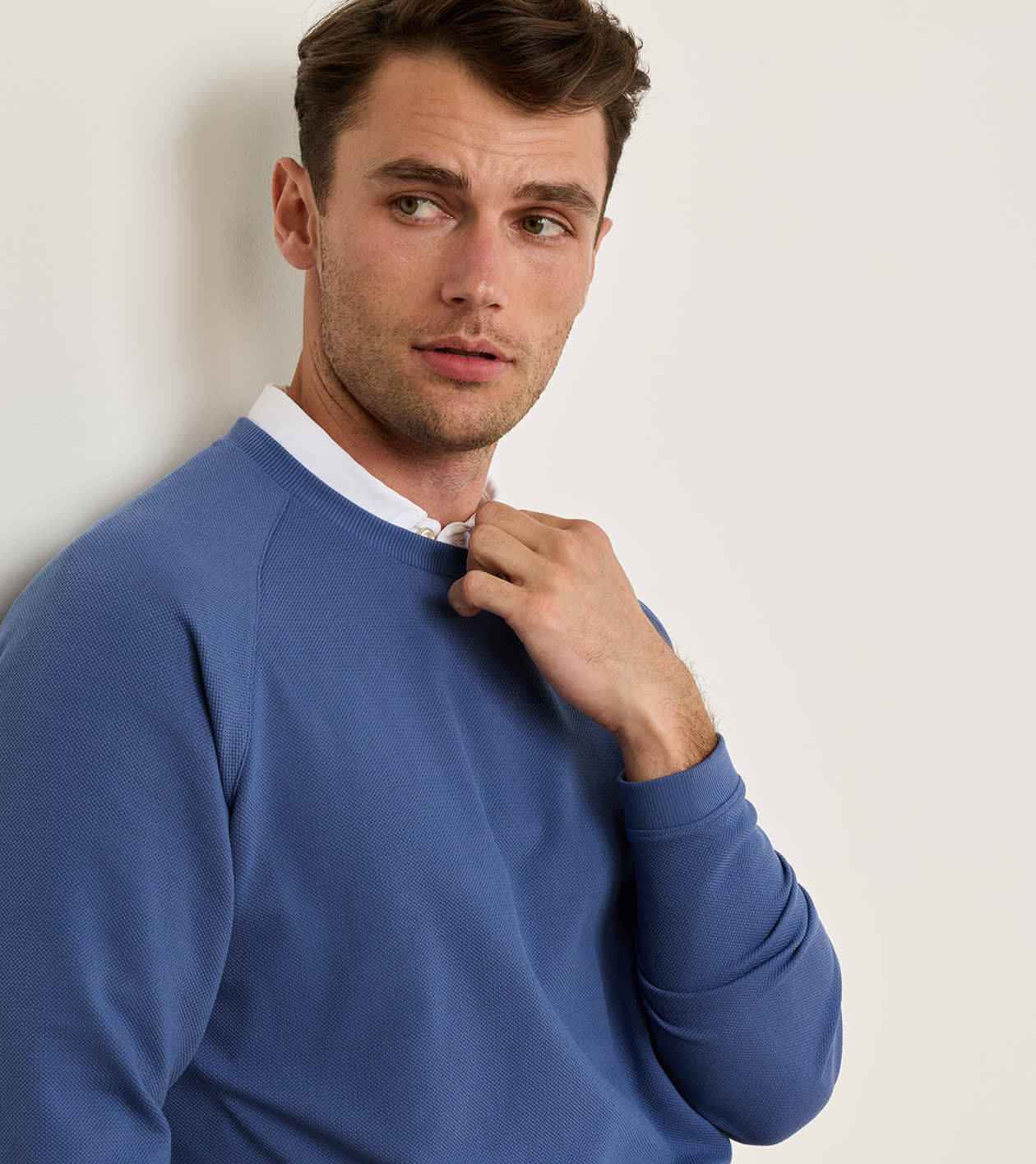 Cradle Piqu&eacute; Performance Crewneck in BALI BLUE - Alternate Image 4