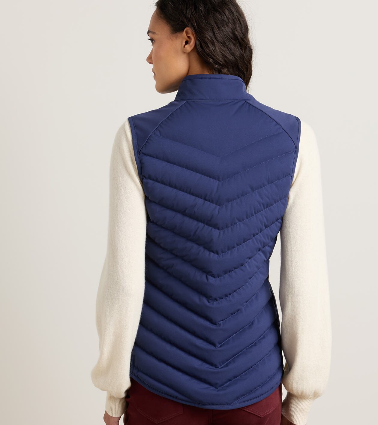 Fuse Hybrid Gilet in Navy - Alternate Image 2