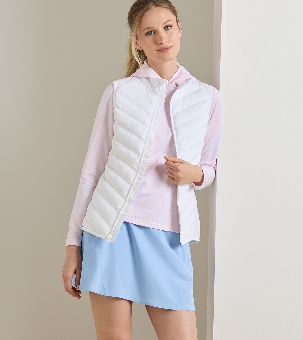 Fuse Hybrid Gilet in White - Alternate Image 1