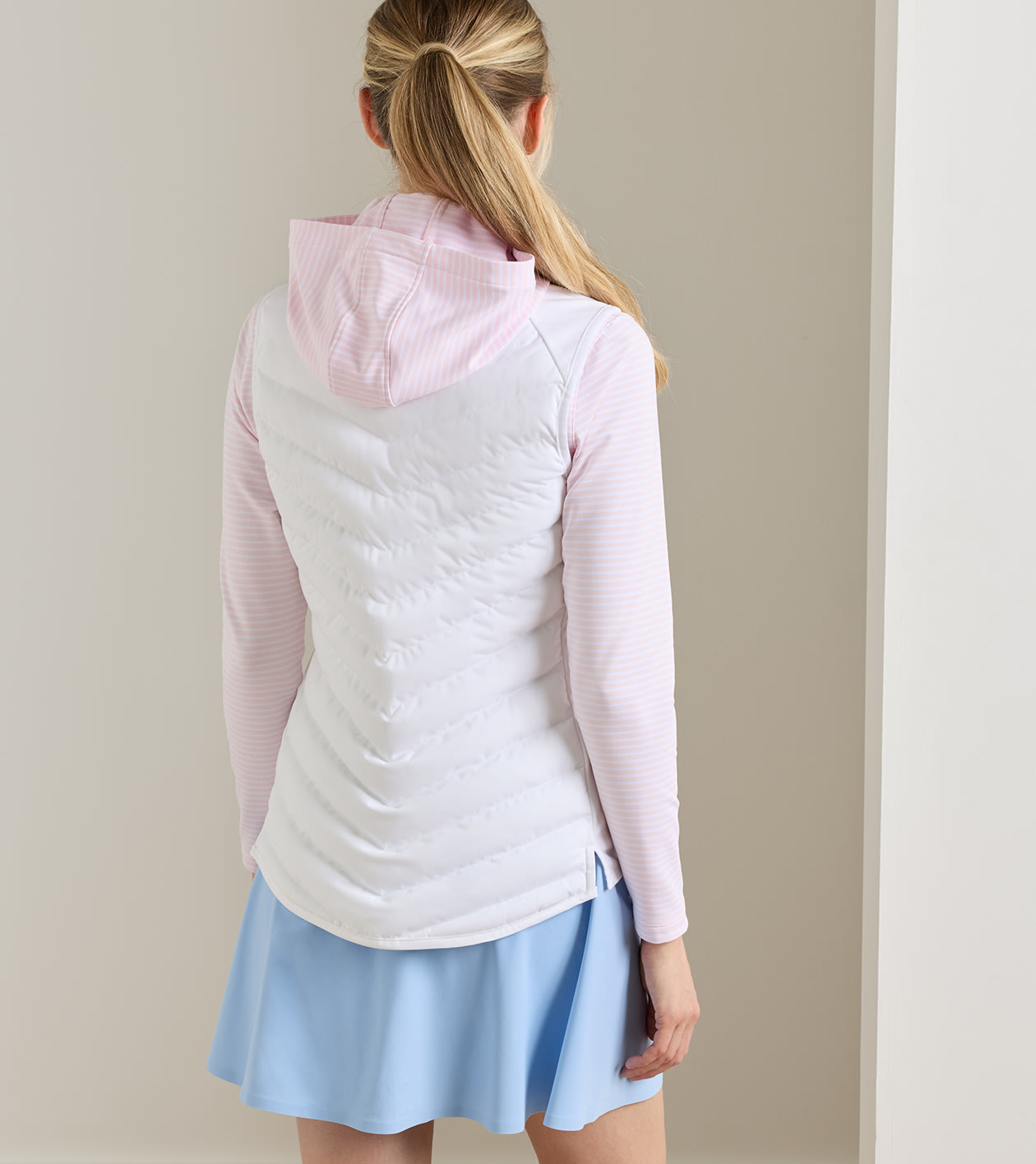 Fuse Hybrid Gilet in White - Alternate Image 2