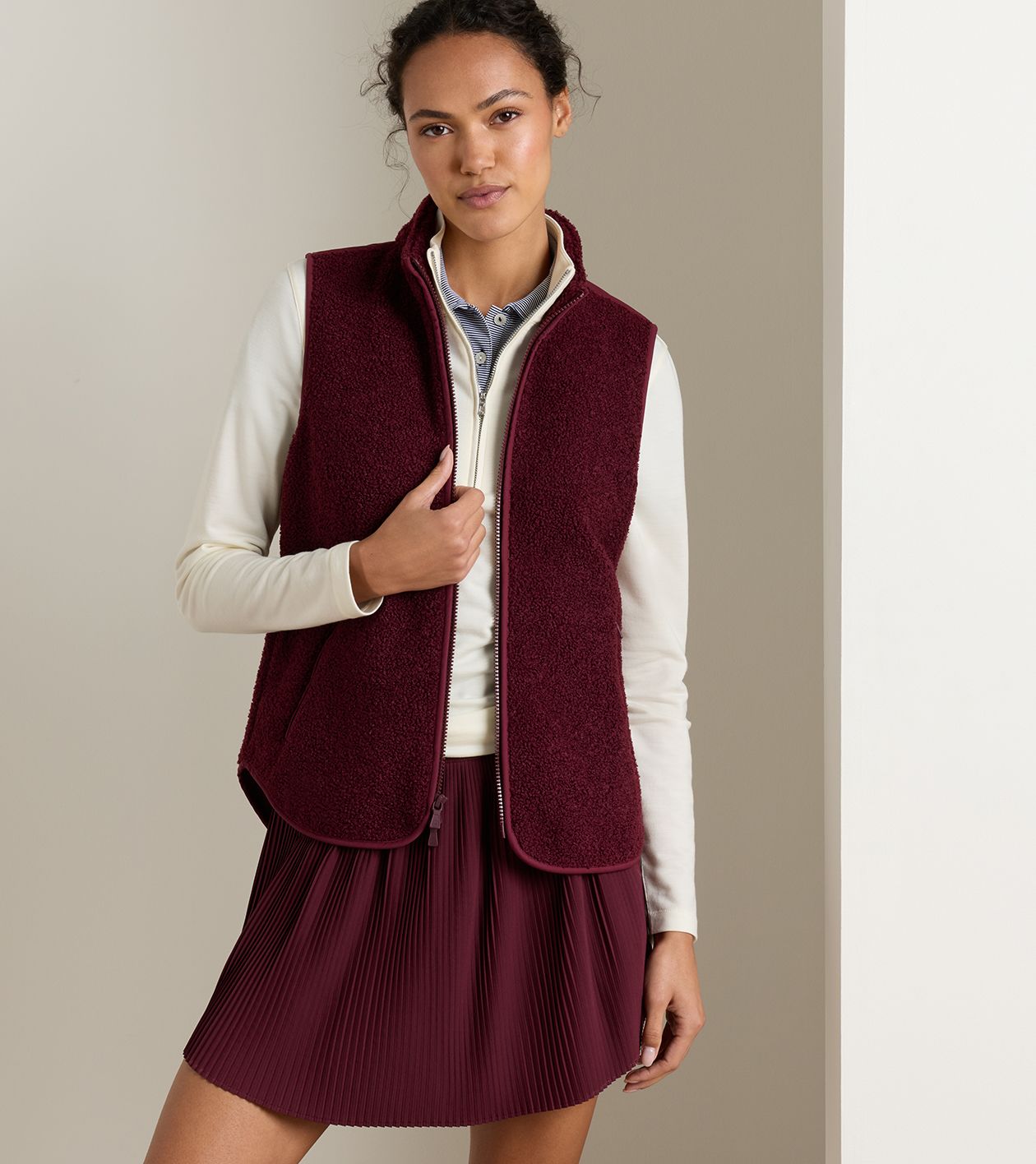 Tilly Bonded Sherpa Vest in OX BLOOD - Alternate Image 1