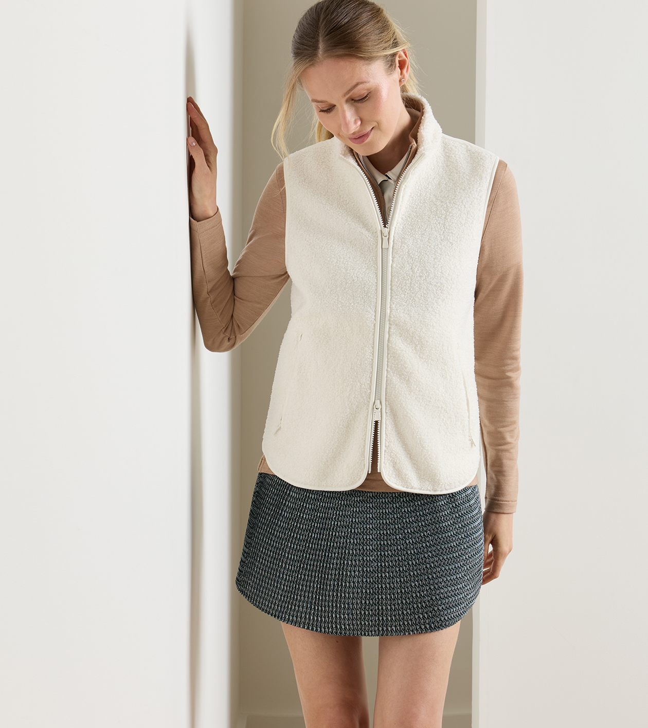 Tilly Bonded Sherpa Vest in SOFT WHITE - Alternate Image 1