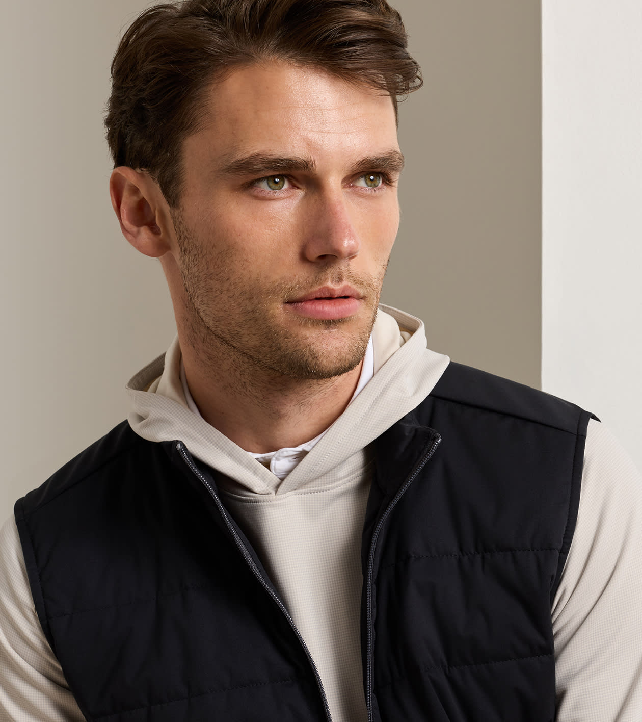 Fuse Hybrid Vest in Black - Alternate Image 5