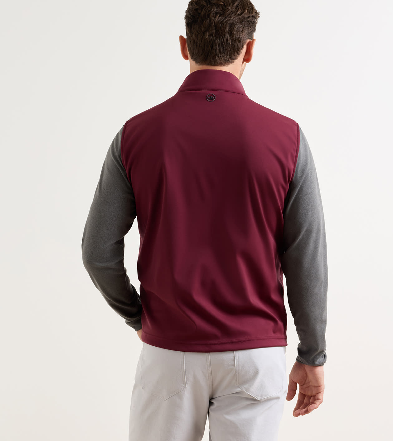 Fuse Hybrid Gilet in Bordeaux - Alternate Image 2