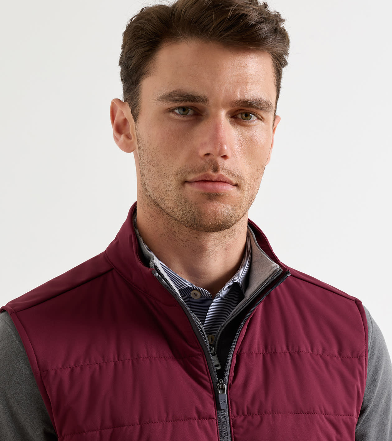 Fuse Hybrid Gilet in Bordeaux - Alternate Image 5