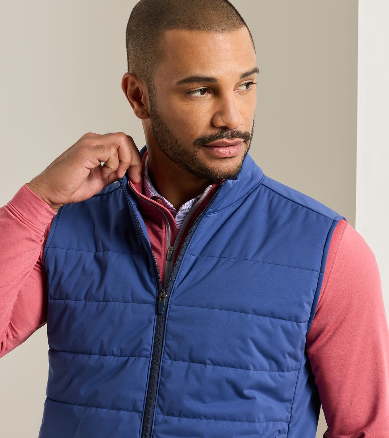 Fuse Hybrid Gilet in Sport Navy - Alternate Image 5