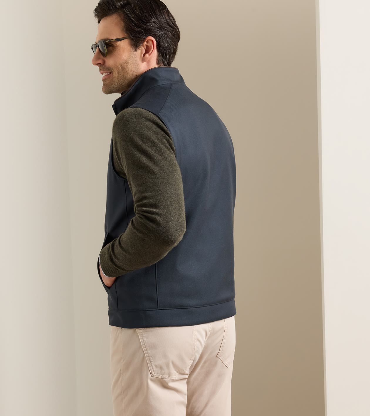 Odyssey Twill Vest in IRIDIUM - Alternate Image 2