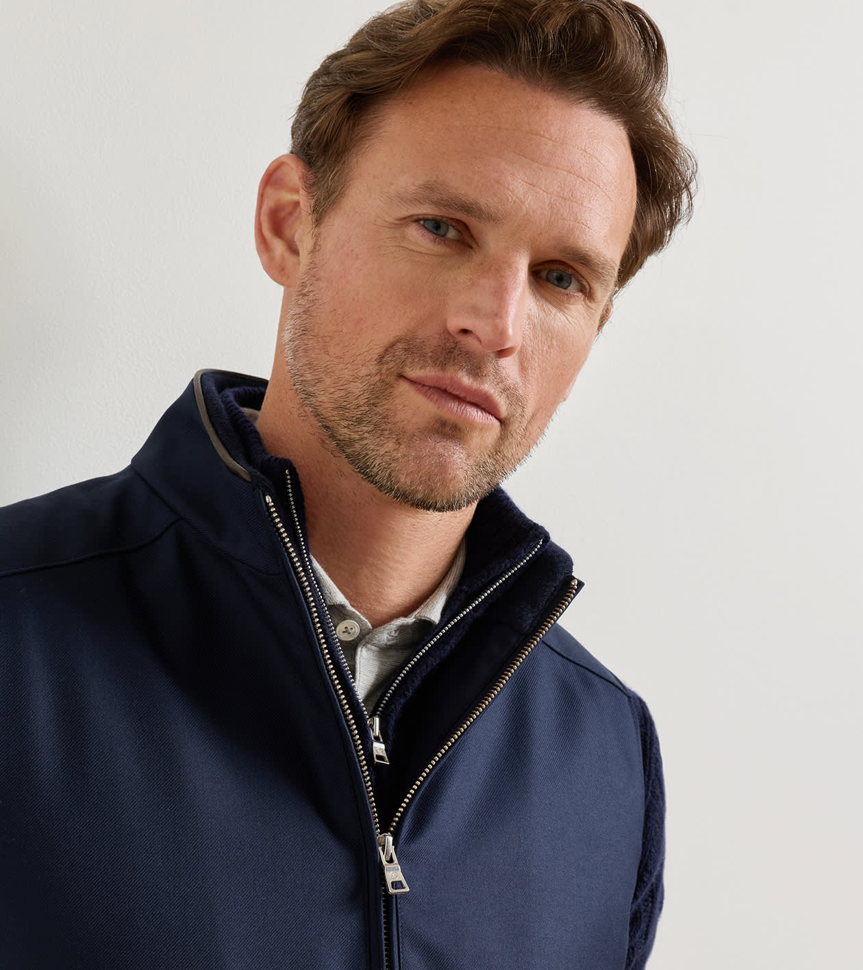 Odyssey Twill Vest in Navy - Alternate Image 4