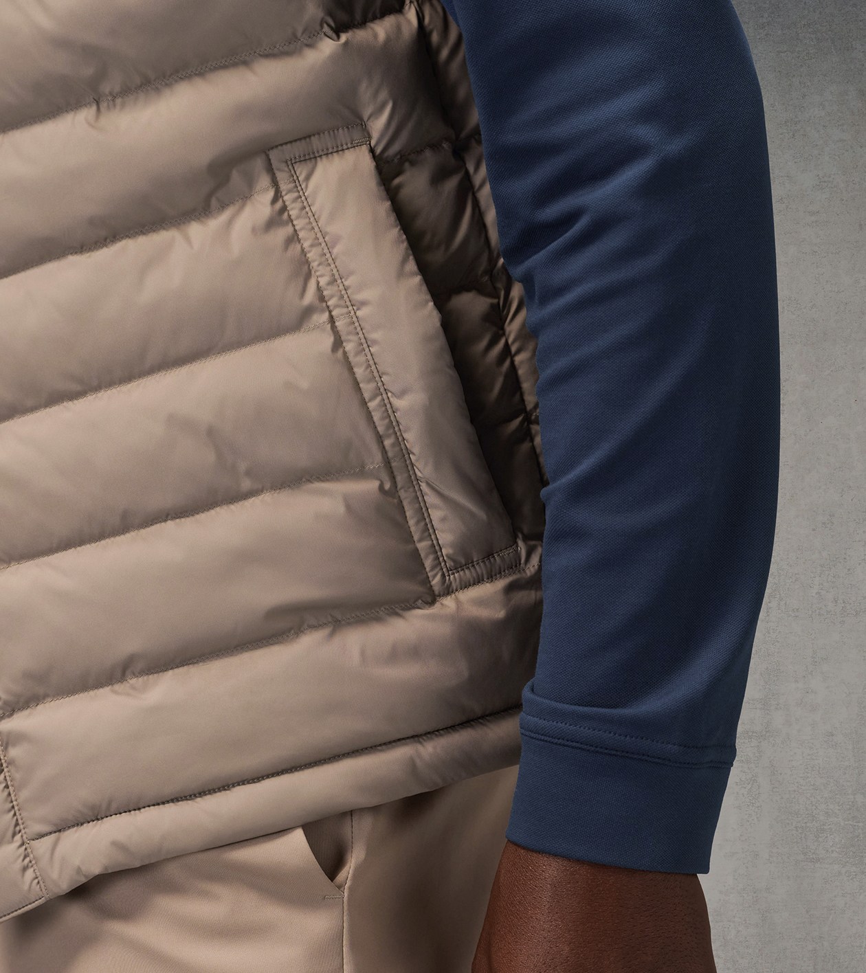 Pursuit Quilted Vest in BISCOTTI - Alternate Image 3