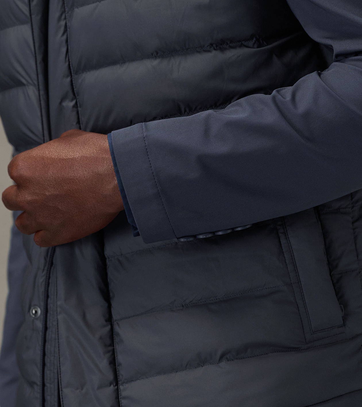 Pursuit Quilted Vest in PROVIDENCE BAY - Alternate Image 5