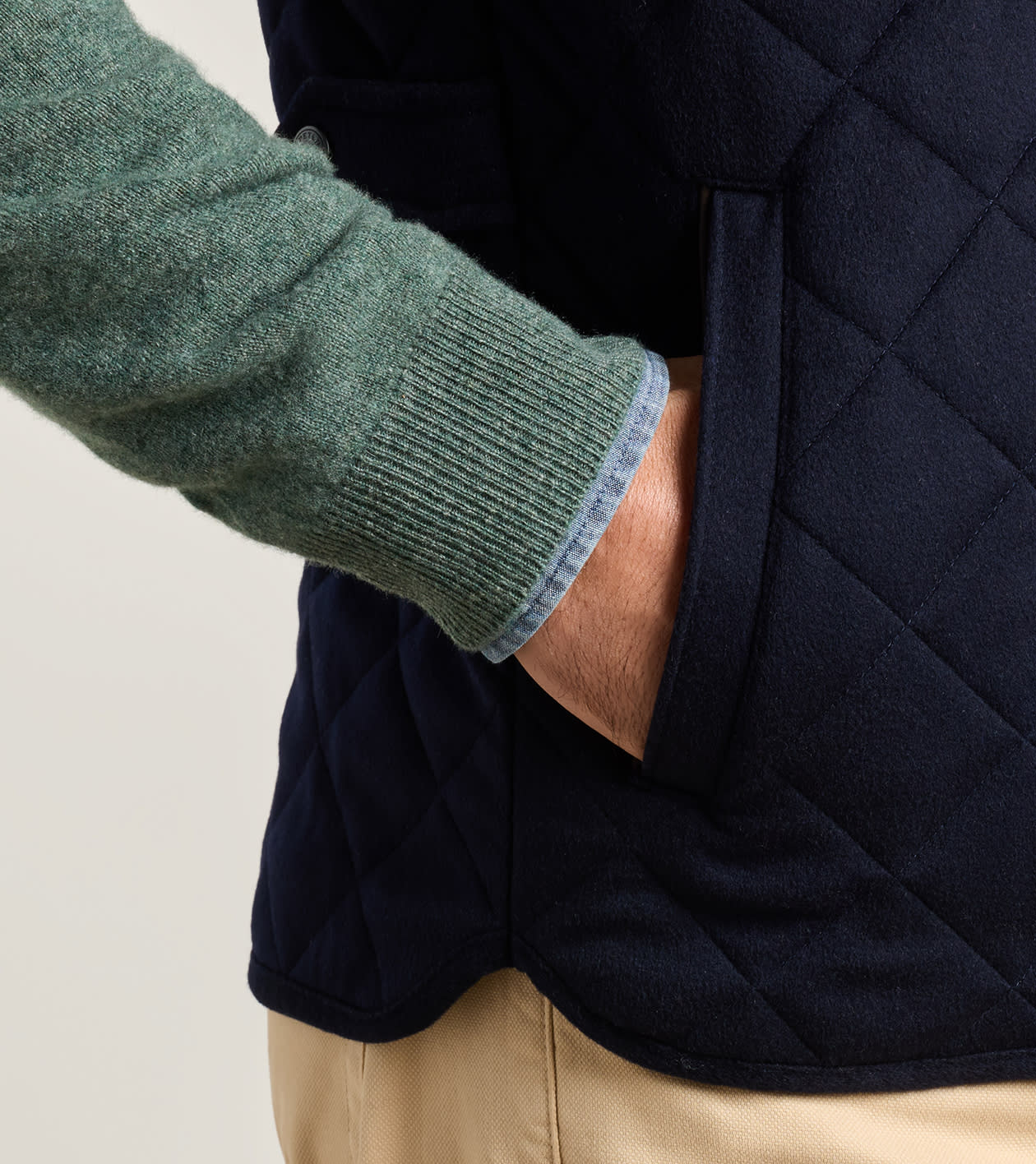 25th Anniversary Cashmere Essex Vest in Navy - Alternate Image 3