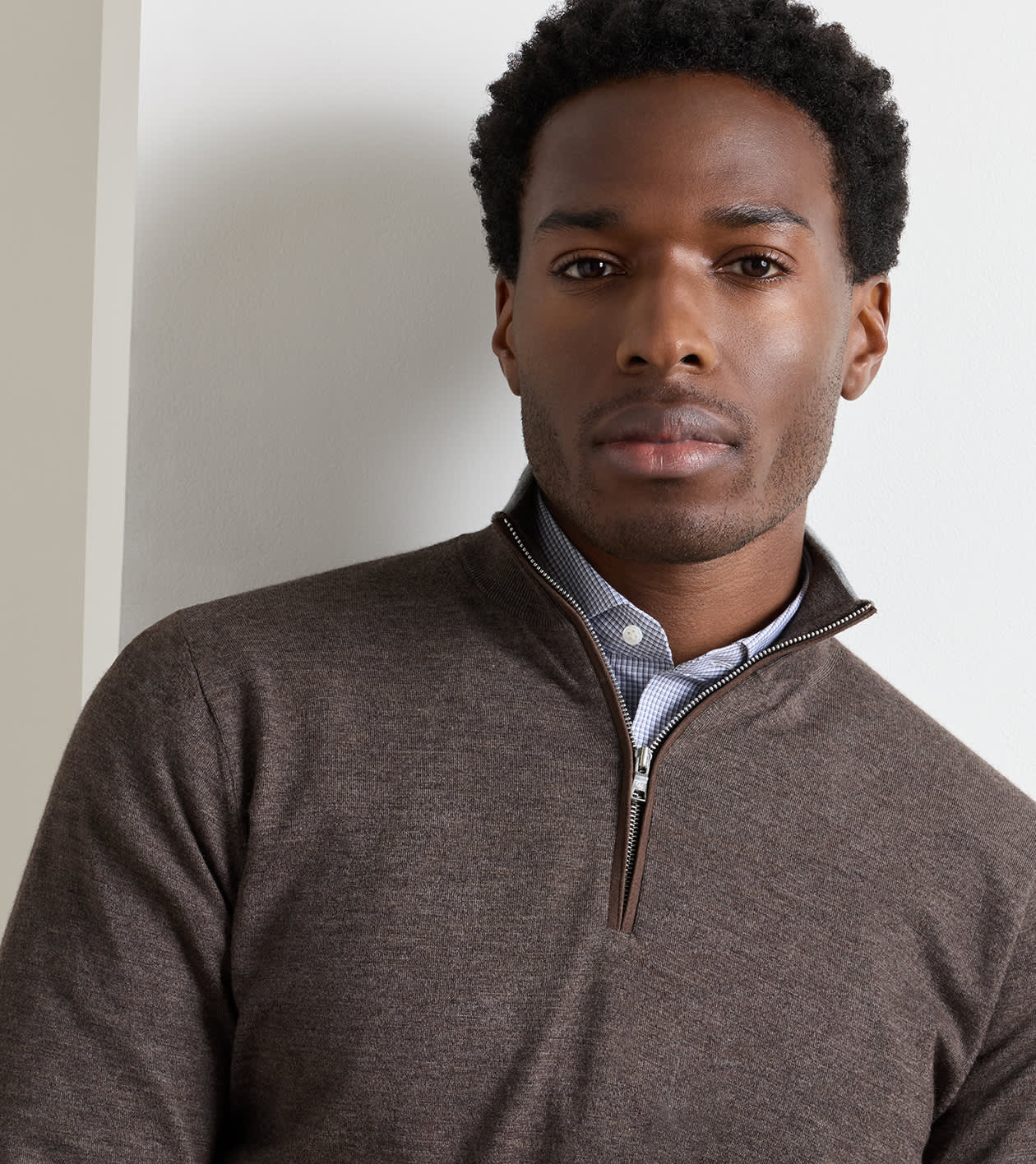 Excursionist Flex Quarter-Zip Sweater in ASH BROWN - Alternate Image 3