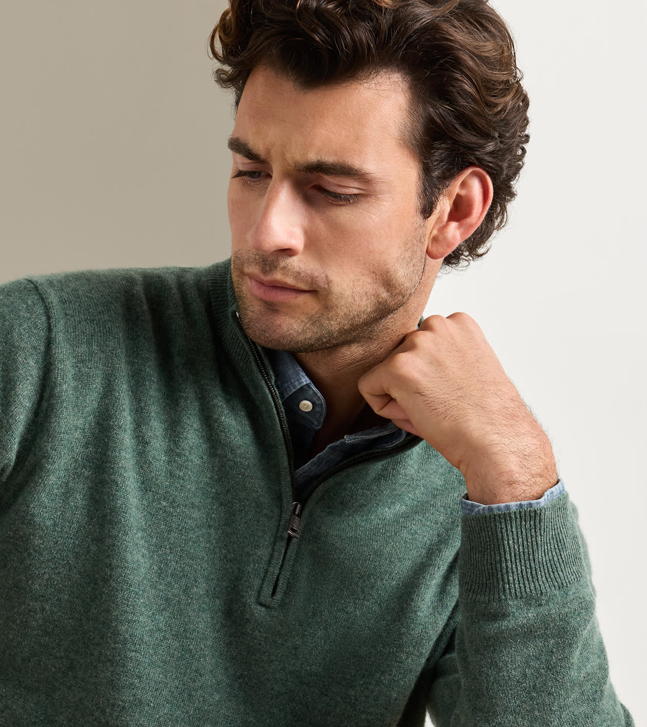 25th Anniversary Cashmere Quarter-Zip Jumper in IVY - Alternate Image 3