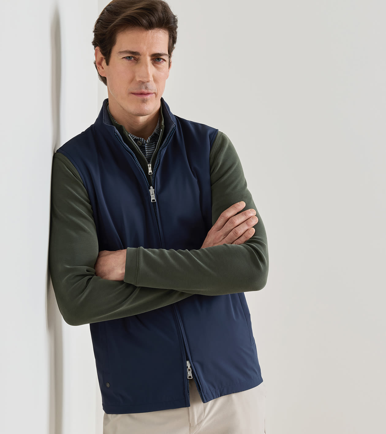 Ryder Reversible Vest in Navy - Alternate Image 1