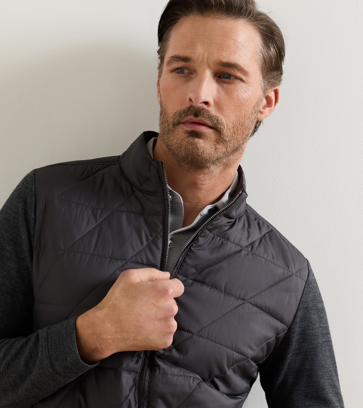 Walker Hybrid Jacket in IRIDIUM - Alternate Image 4
