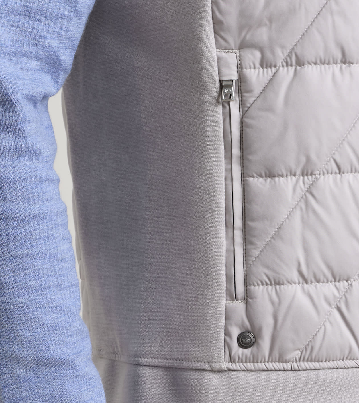 Walker Hybrid Vest in SILVER STRAND - Alternate Image 3