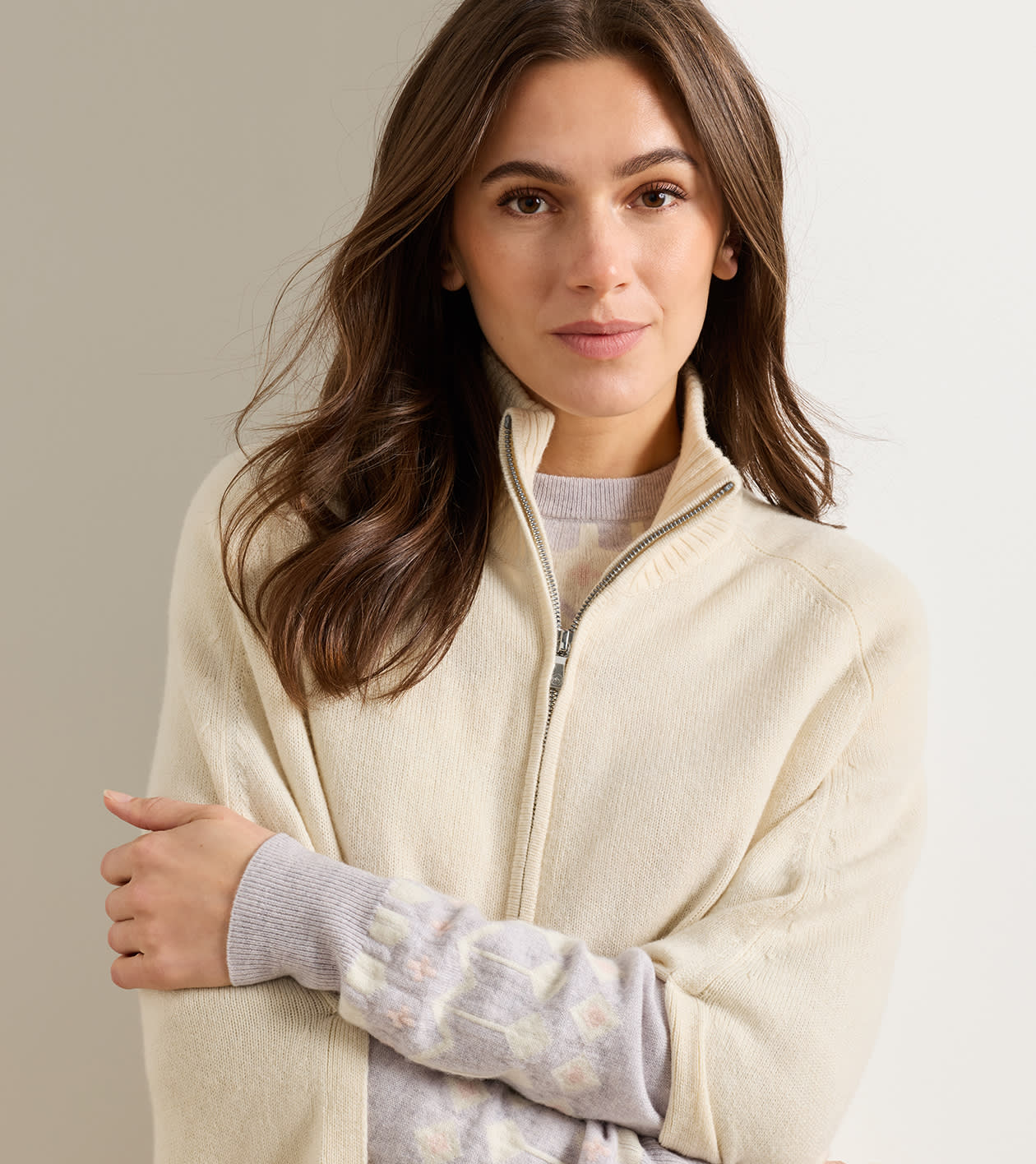 Gwyneth Zip Front Capelet in Ivory - Alternate Image 4