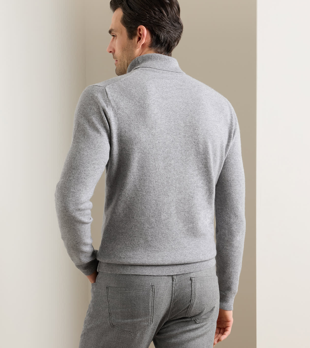 Artisan Crafted Cashmere Turtleneck Sweater in Gale Grey - Alternate Image 2