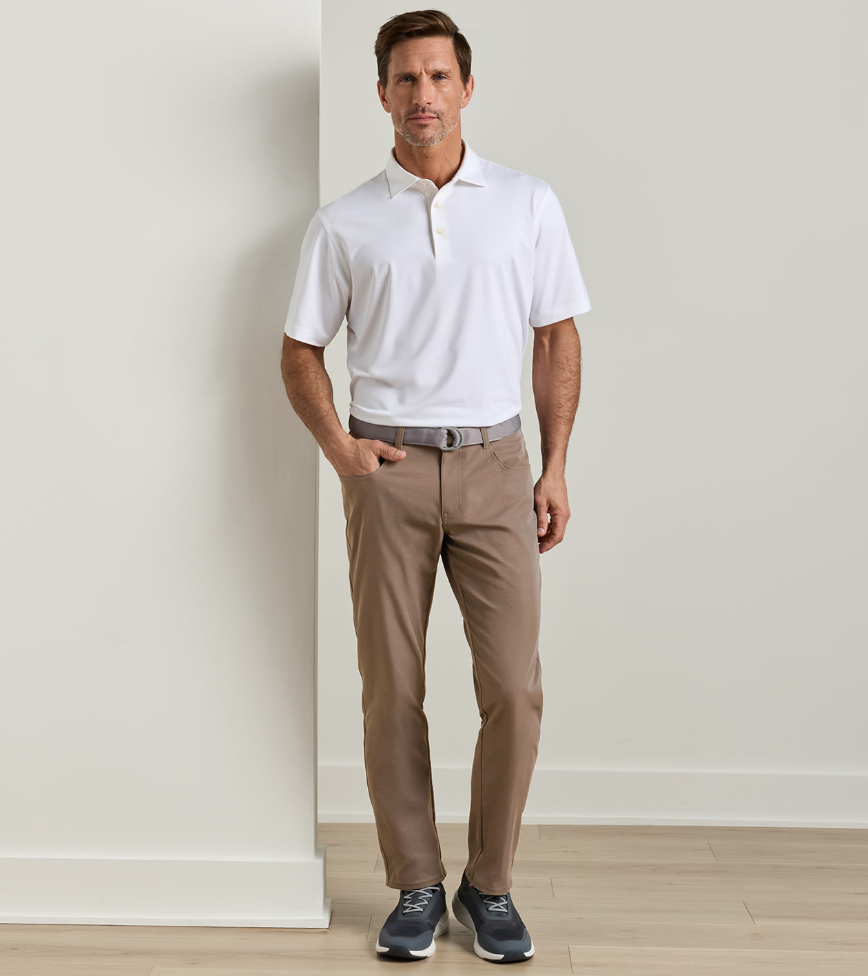 eb66 Performance Five-Pocket Pant in POPLAR BROWN - Alternate Image 1