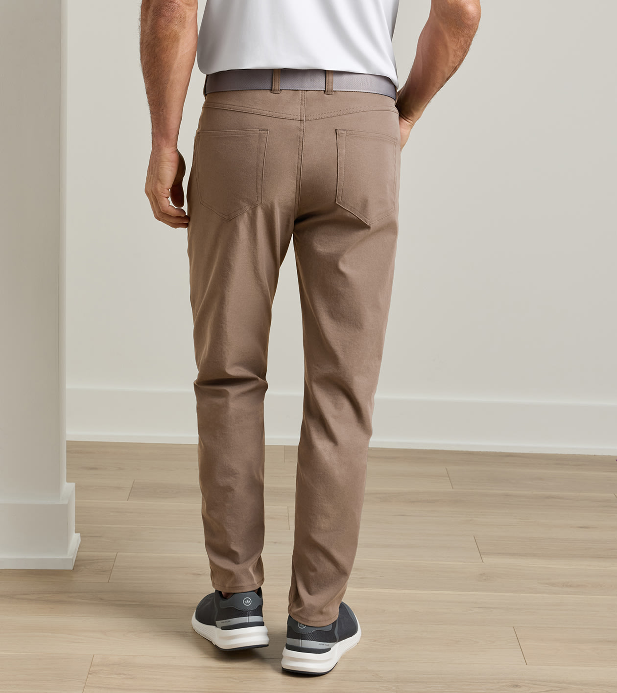eb66 Performance Five-Pocket Pant in POPLAR BROWN - Alternate Image 2