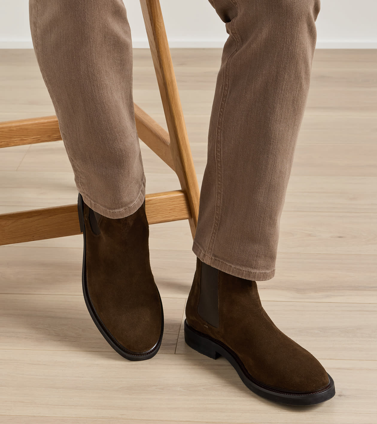 Camden Chelsea Boot in Chocolate - Alternate Image 1