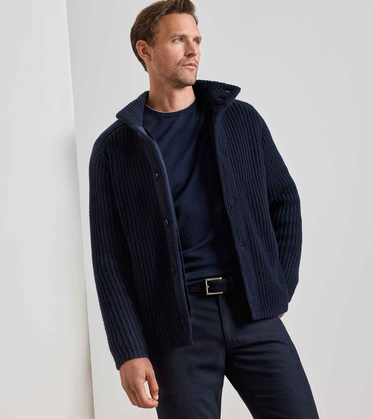 Alpine Hybrid Sweater Jacket in Navy - Alternate Image 4