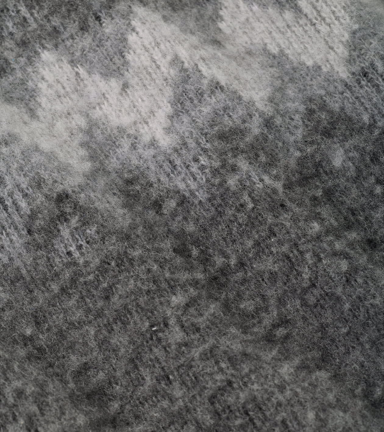 Apr&egrave;s-Ski Crewneck Sweater in FOSSIL - Alternate Image 4