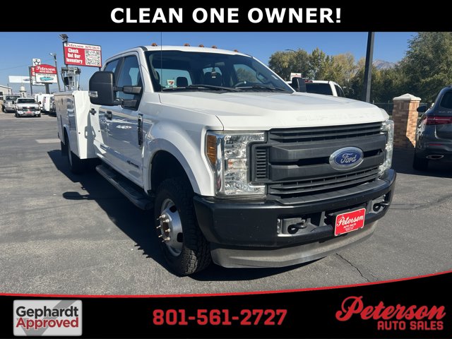 2017 Ford F-350 Super Duty Chassis Cab XL