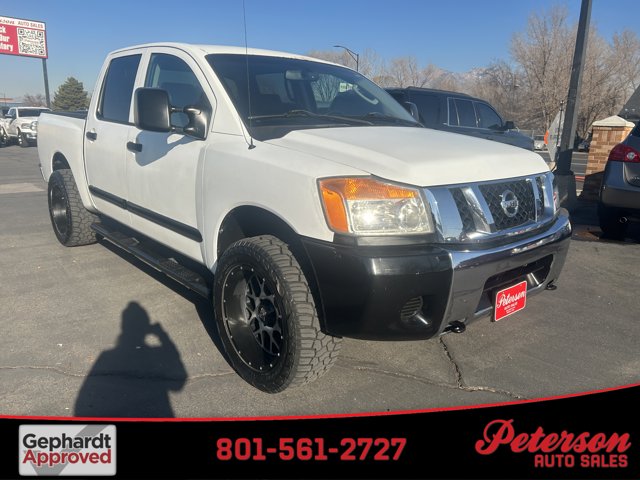 2008 Nissan Titan SE's photo