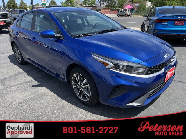 2023 Kia Forte LXS AT's photo