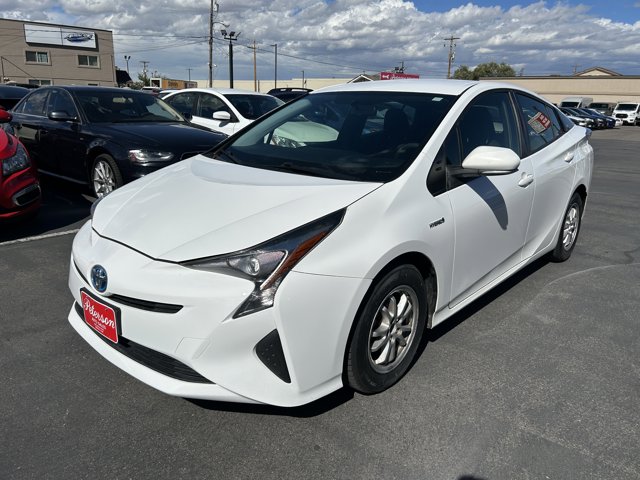 2016 Toyota Prius Two photo 2
