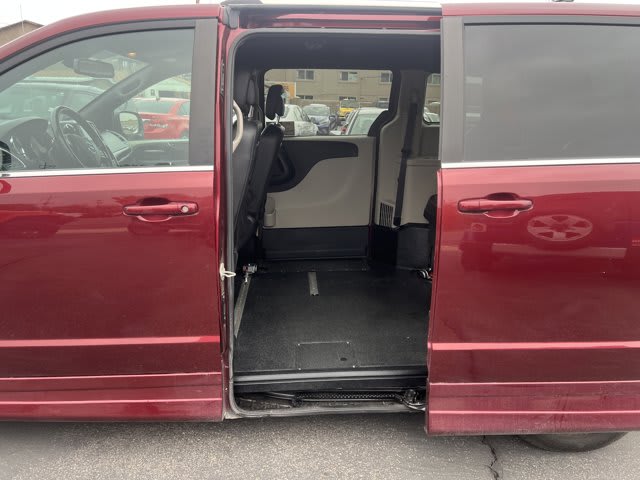 2019 Dodge Grand Caravan used mini-van, passenger for sale at Peterson Auto Sales in Midvale, UT — photo 5 of 21
