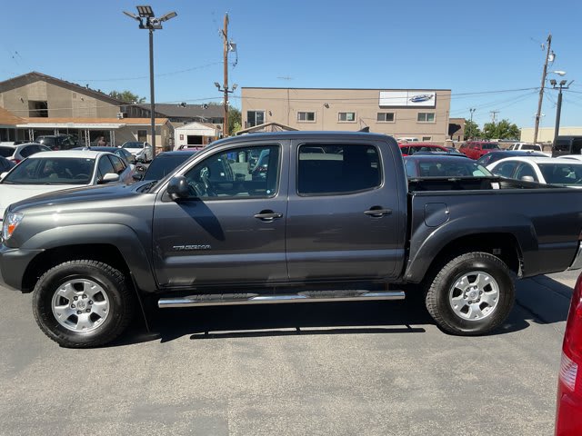 2015 Toyota Tacoma used crew cab pickup for sale at Peterson Auto Sales in Midvale, UT — photo 4 of 20