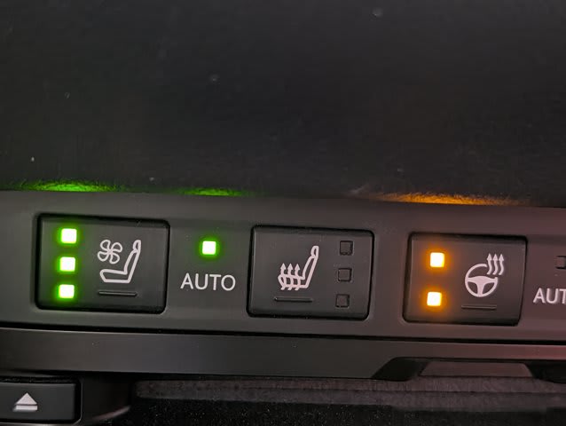 2019 Lexus ES used 4dr car for sale at Peterson Auto Sales in Midvale, UT — photo 24 of 32