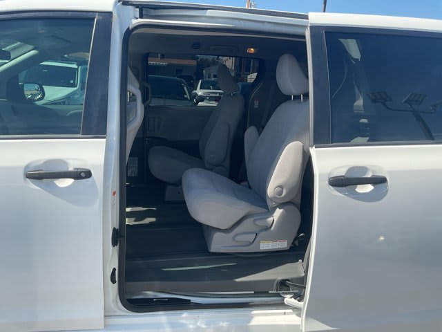 2018 Toyota Sienna used mini-van, passenger for sale at Peterson Auto Sales in Midvale, UT — photo 14 of 20
