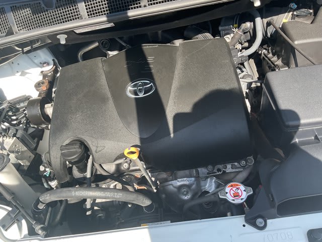 2018 Toyota Sienna used mini-van, passenger for sale at Peterson Auto Sales in Midvale, UT — photo 13 of 20