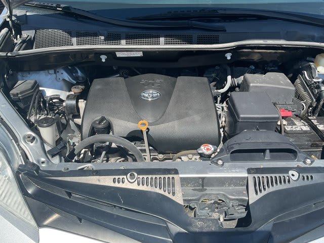 2018 Toyota Sienna used mini-van, passenger for sale at Peterson Auto Sales in Midvale, UT — photo 17 of 21