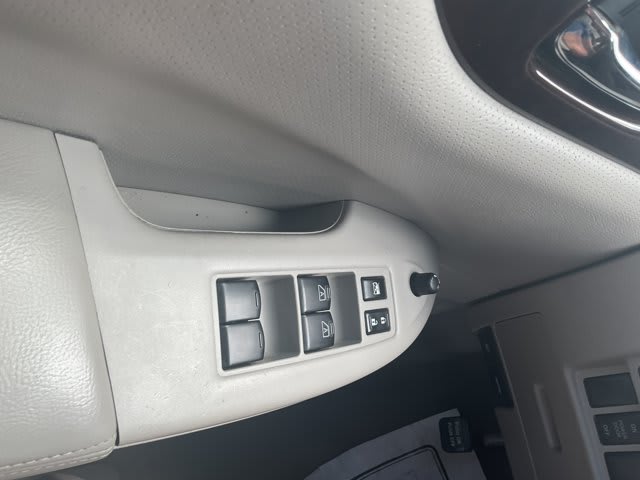 2011 Nissan Quest used mini-van, passenger for sale at Peterson Auto Sales in Midvale, UT — photo 14 of 24