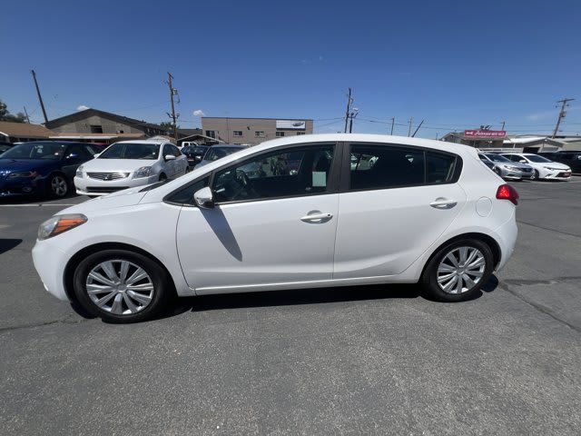 2016 Kia Forte 5-Door used hatchback for sale at Peterson Auto Sales in Midvale, UT — photo 4 of 20