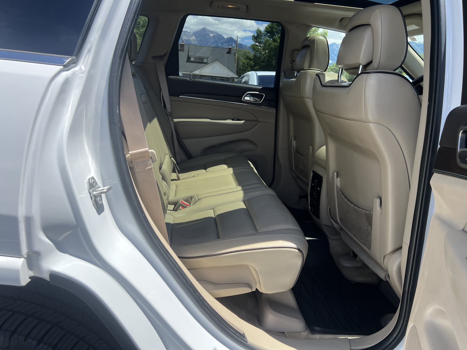 2015 Jeep Grand Cherokee used sport utility for sale at Peterson Auto Sales in Midvale, UT — photo 10 of 23