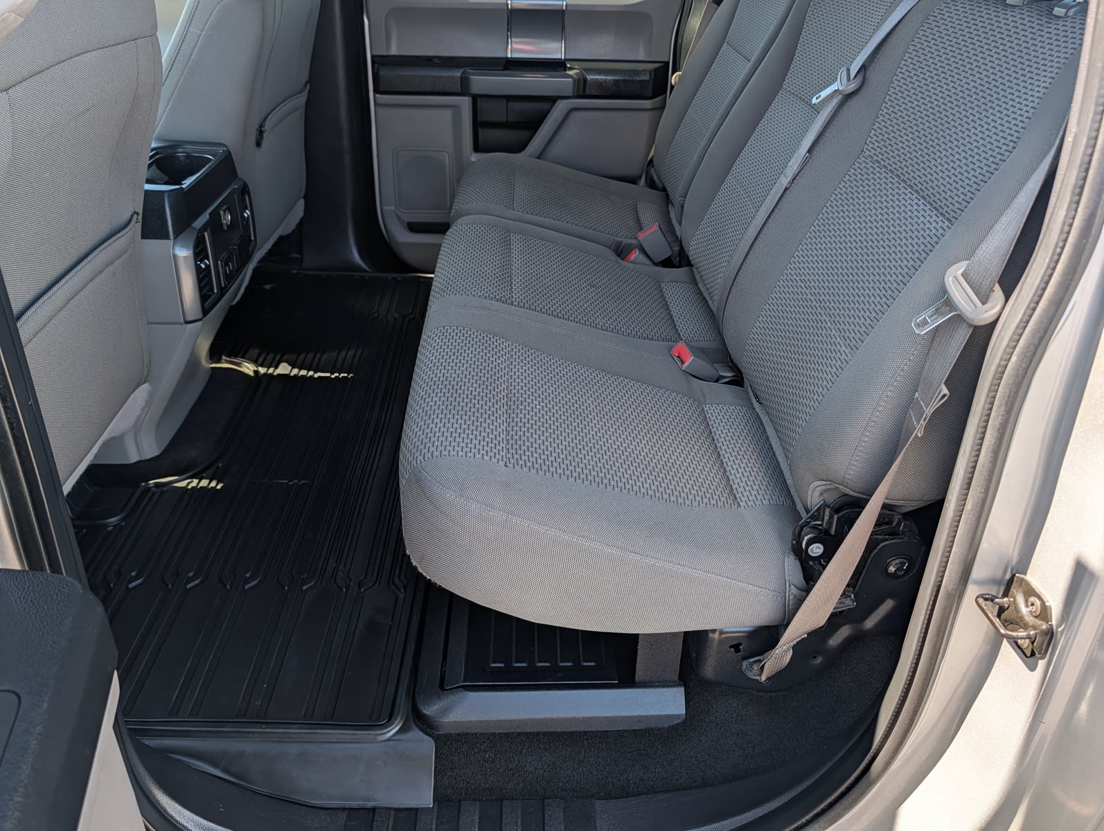 2017 Ford Super Duty F-250 SRW used crew cab pickup for sale at Peterson Auto Sales in Midvale, UT — photo 21 of 29