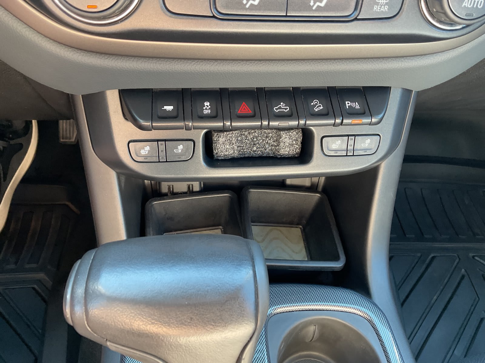 2019 Chevrolet Colorado used crew cab pickup for sale at Peterson Auto Sales in Midvale, UT — photo 17 of 23