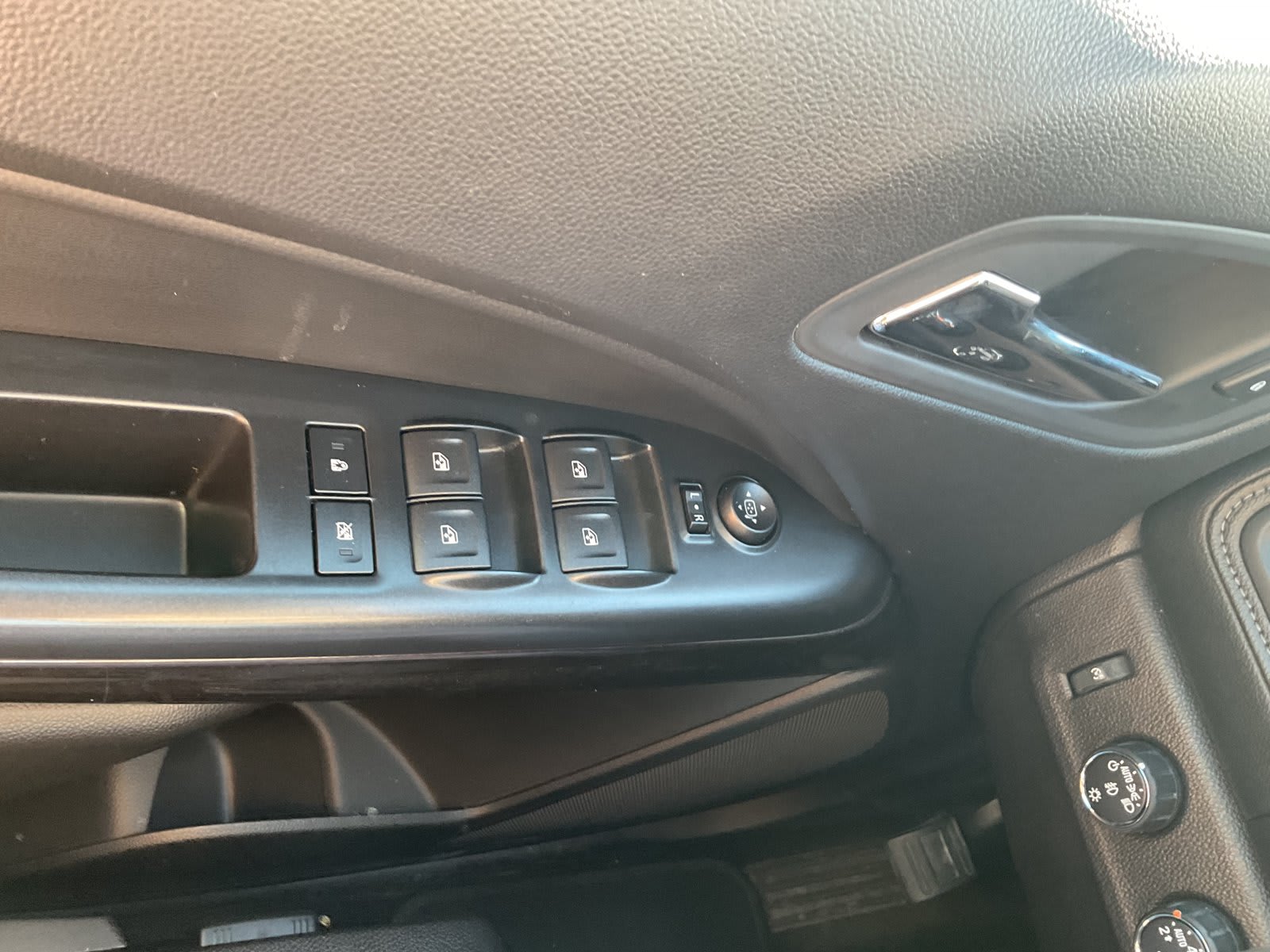 2015 GMC Canyon used crew cab pickup for sale at Peterson Auto Sales in Midvale, UT — photo 17 of 20