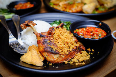 Bebek Goreng Pak Ndut - SingPost Centre