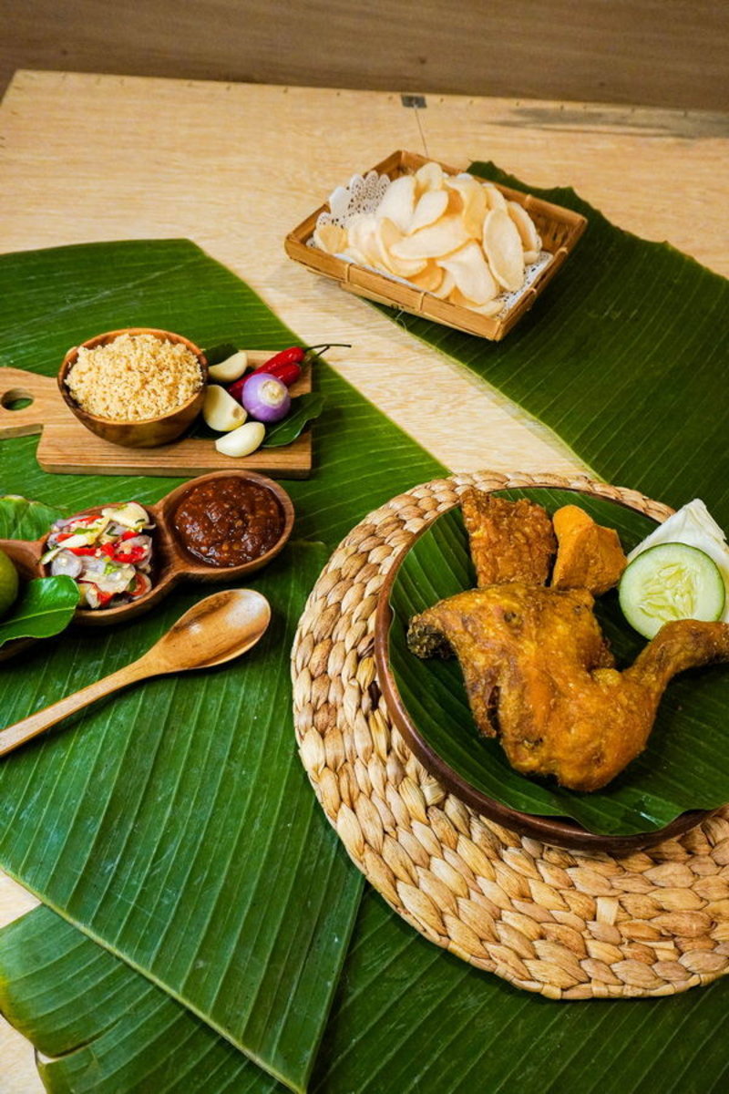 Ayam Penyet Ria - Bugis Street