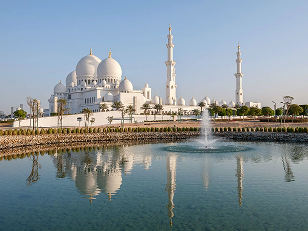 The Sheikh Zayed Grand Mosque