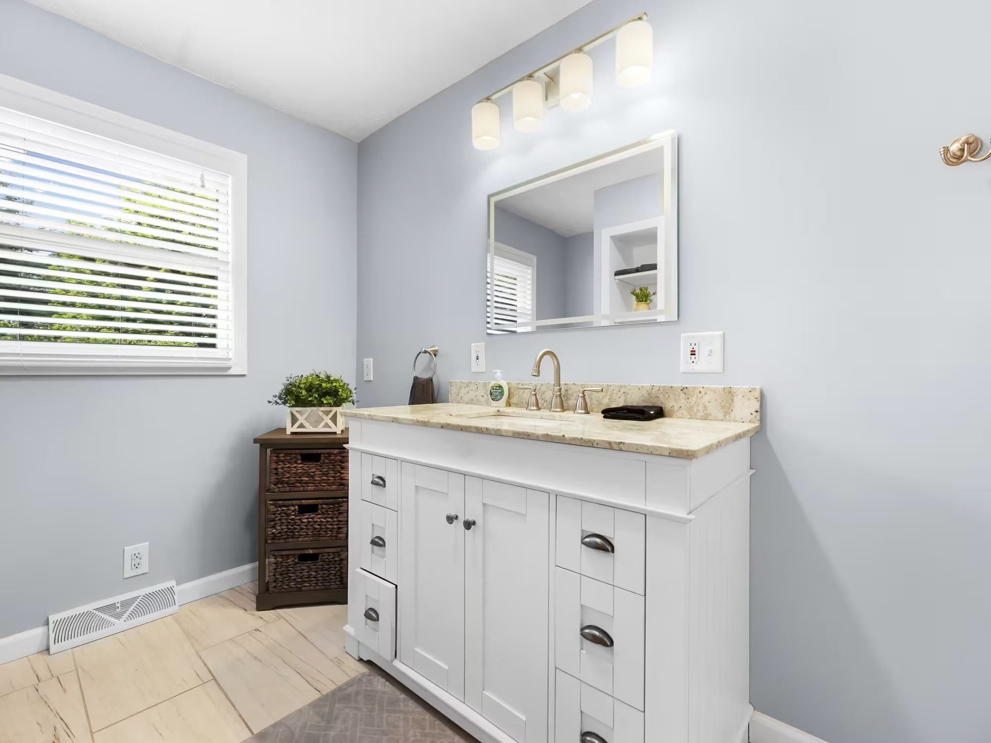 Michigan Vacation Home Rental Serenity Shores Bathroom 1