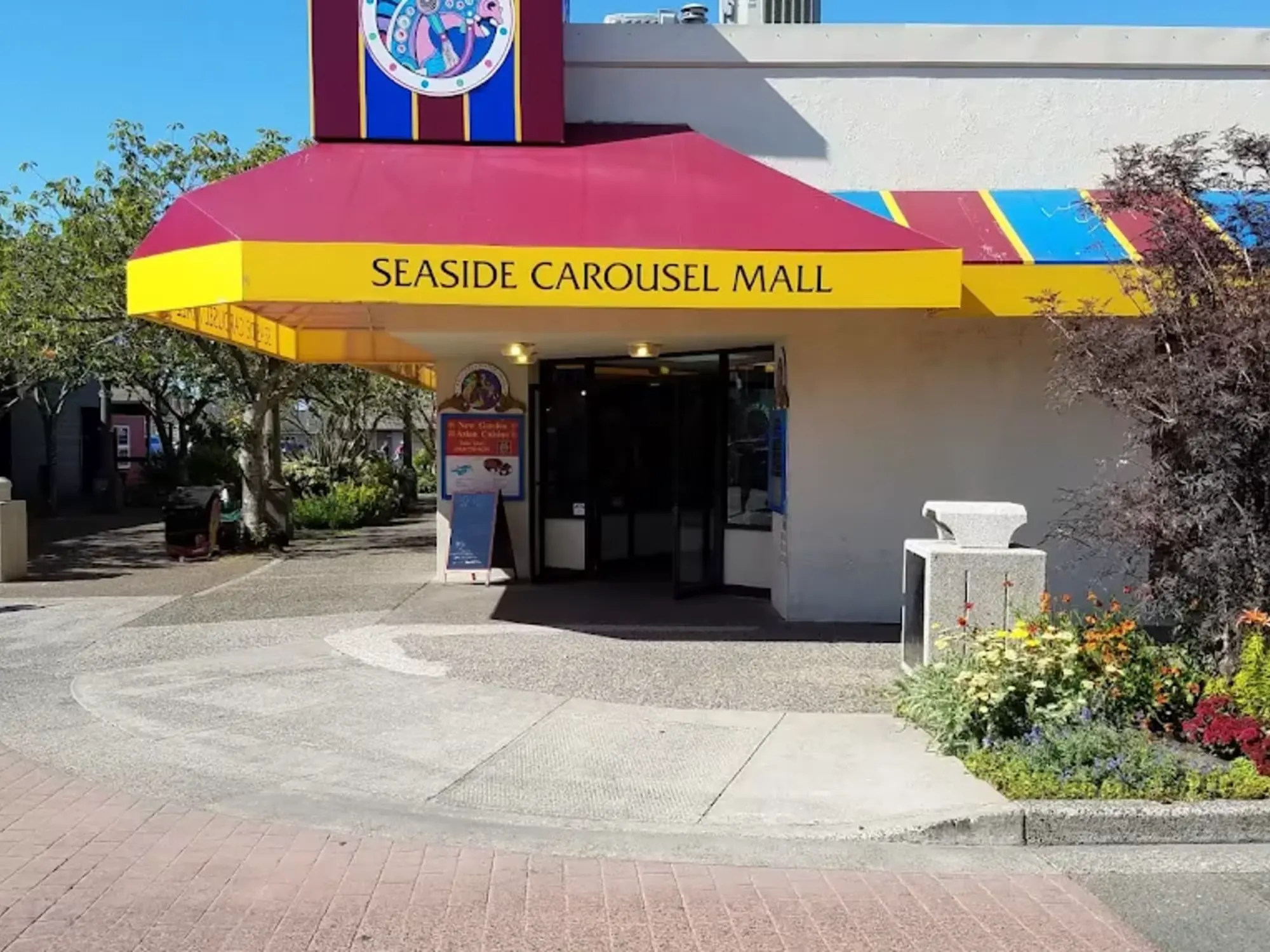 Seaside Oregon Vacation Rental Riverwalk Seaside Condo Nearby Seaside_Carousel_Mall